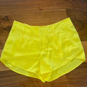 Alice + Olivia Lemon Yellow Micro Mini Shorts | Size: 2 | Never worn